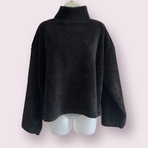 Topshop Teddy Turtleneck Sweatshirt - Black Fuzzy Pullover, Size 10 - Picture 1 of 5